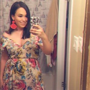 Meet your Posher, Alejandra